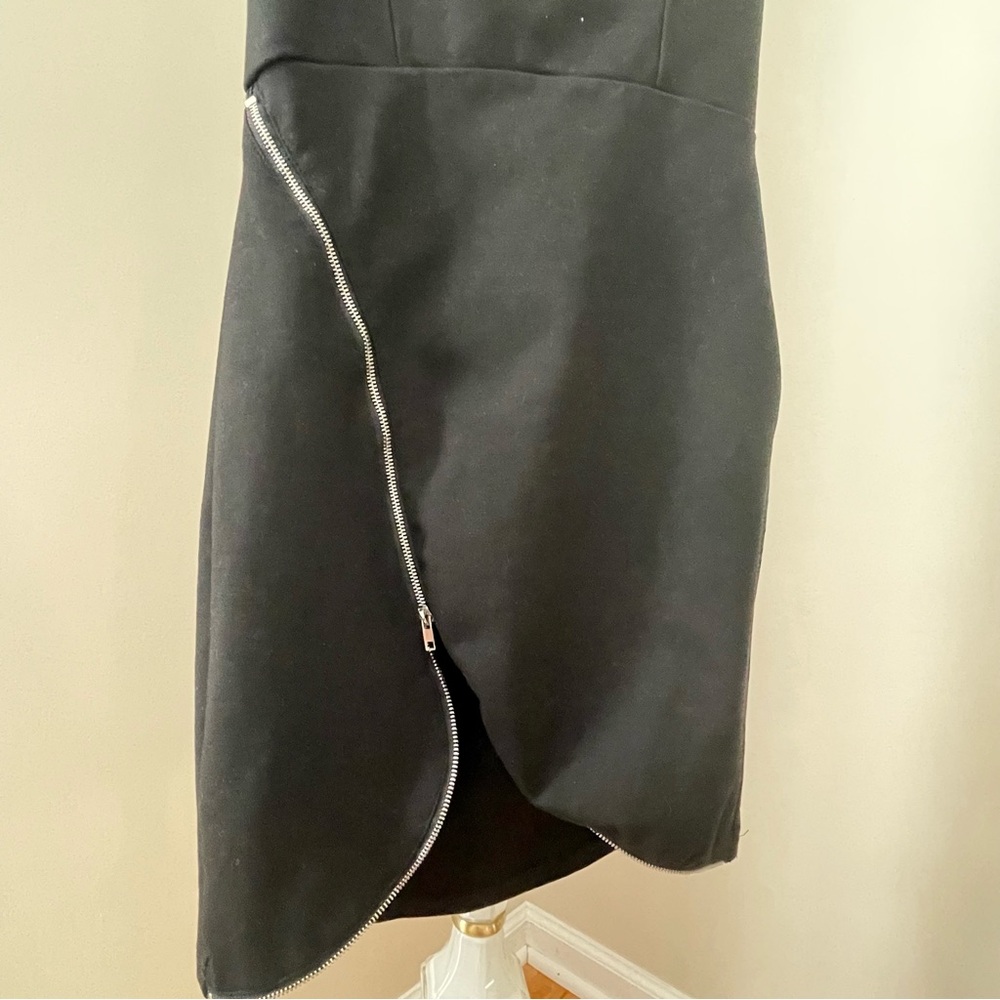 Revolve Superdown Nylah Front Zip Strapless Mini … - image 3